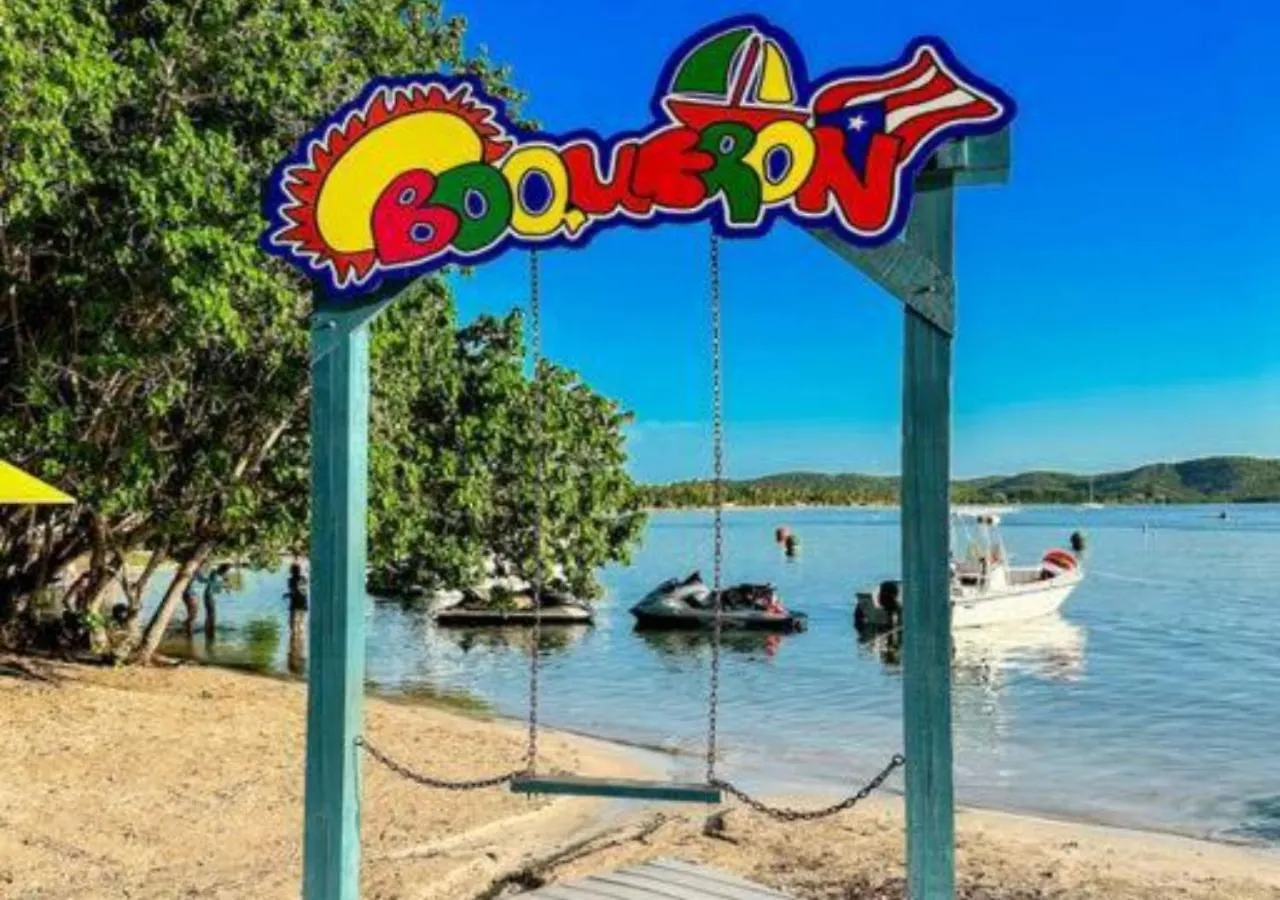 Centrally Located Beach And Restaurant Centric Cabo Rojo Apartment